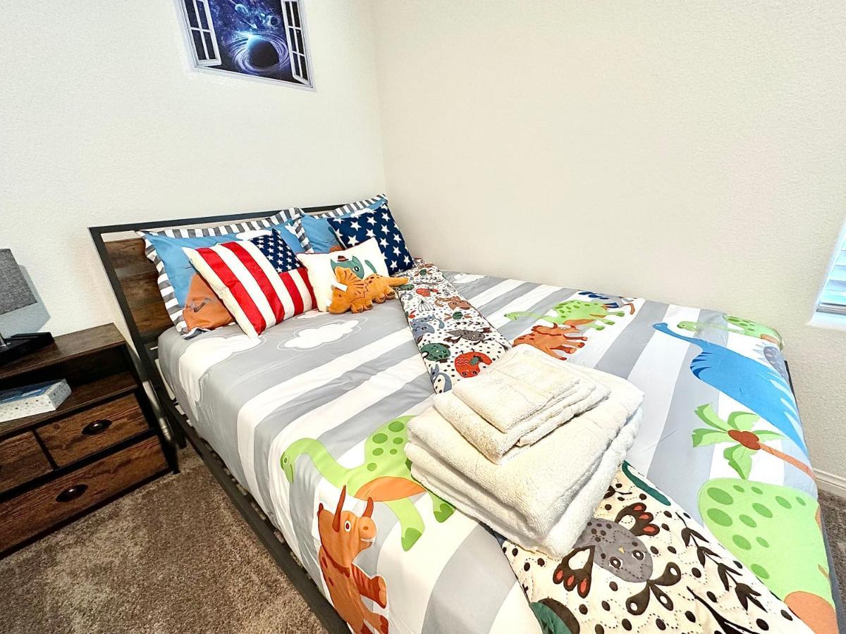 Spacious House, 5 Bedrooms, Sleeps 12, Near Las Vegas Strip And Airport Εξωτερικό φωτογραφία