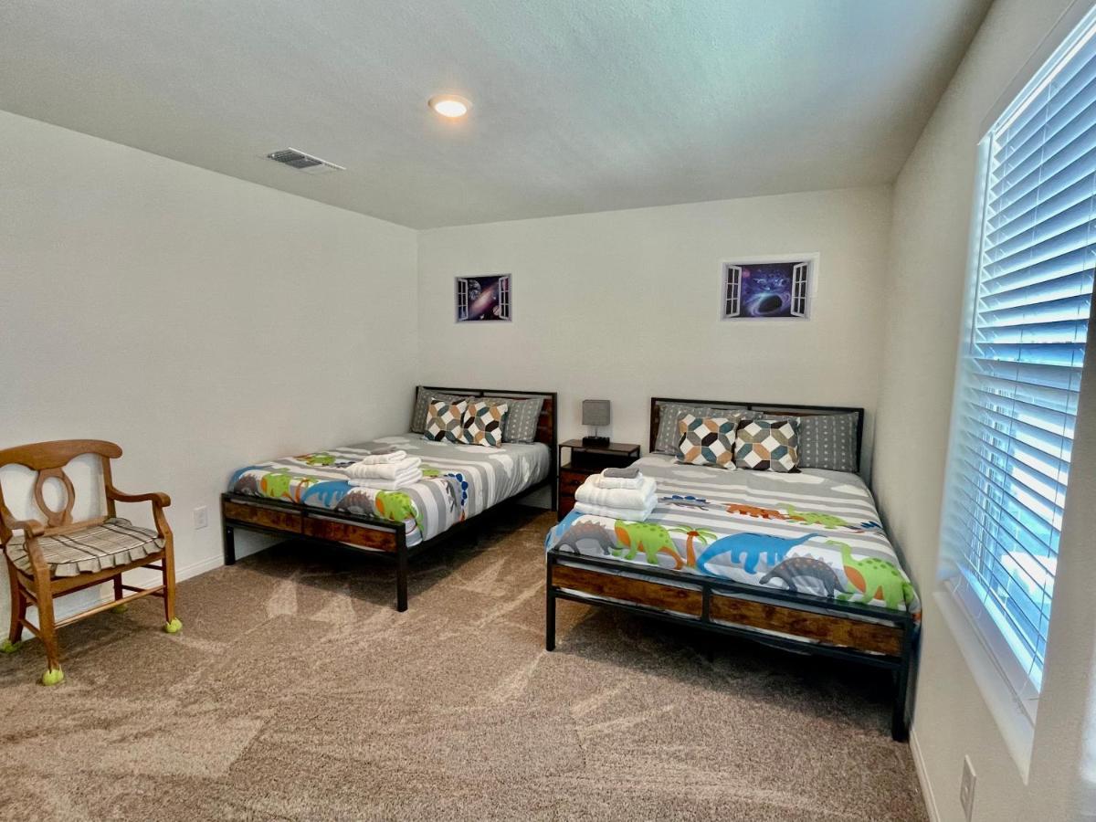 Spacious House, 5 Bedrooms, Sleeps 12, Near Las Vegas Strip And Airport Εξωτερικό φωτογραφία